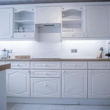 Captains Walk - 4 Bedroom Apartment - Saundersfoot Zewnętrze zdjęcie