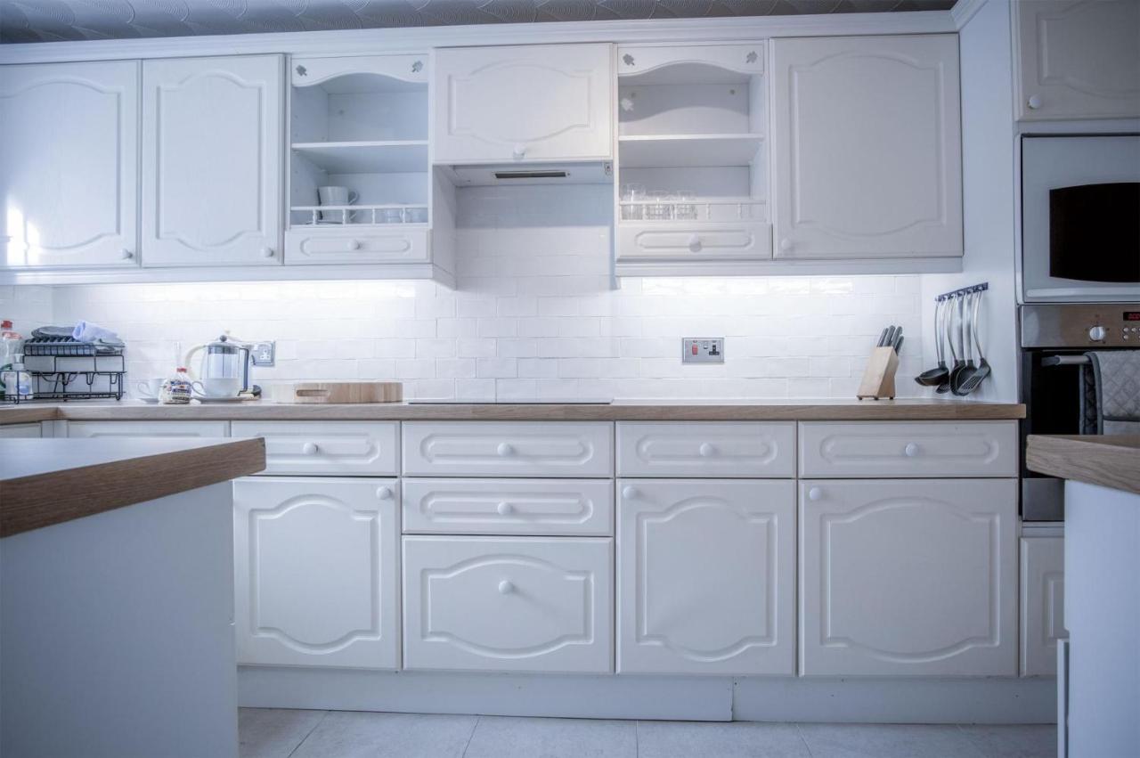 Captains Walk - 4 Bedroom Apartment - Saundersfoot Zewnętrze zdjęcie