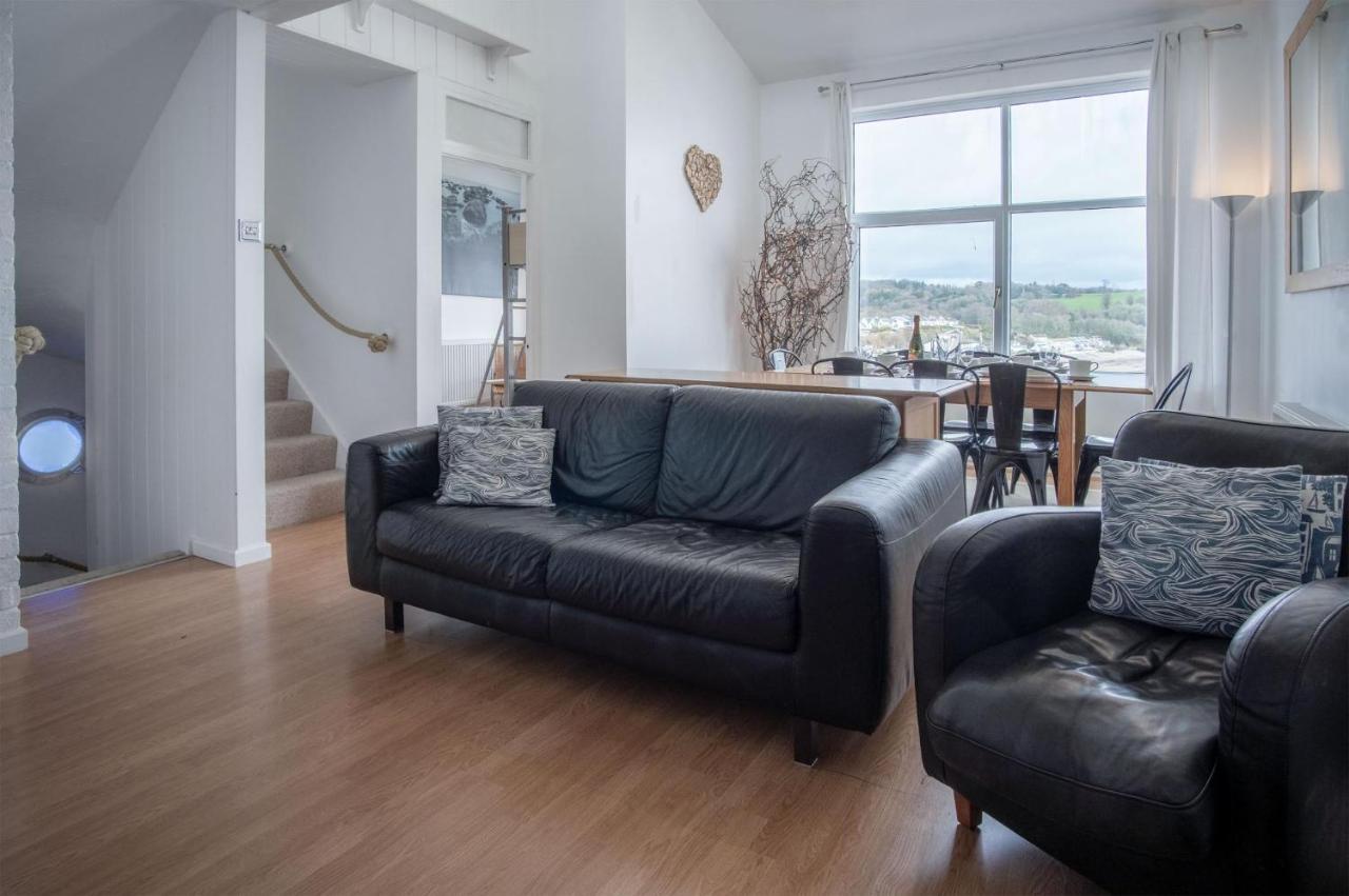 Captains Walk - 4 Bedroom Apartment - Saundersfoot Zewnętrze zdjęcie